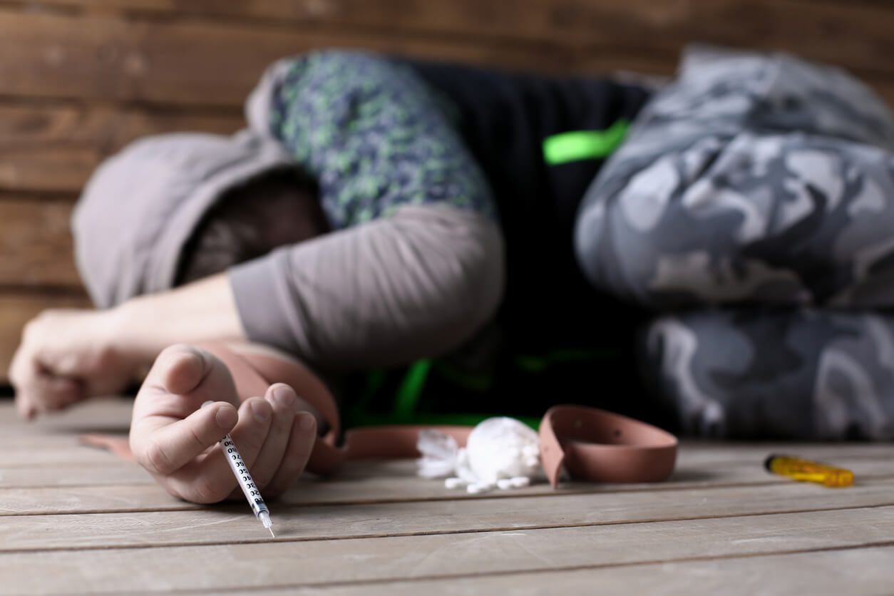 Sintomas de overdose: saiba como identificar e socorrer