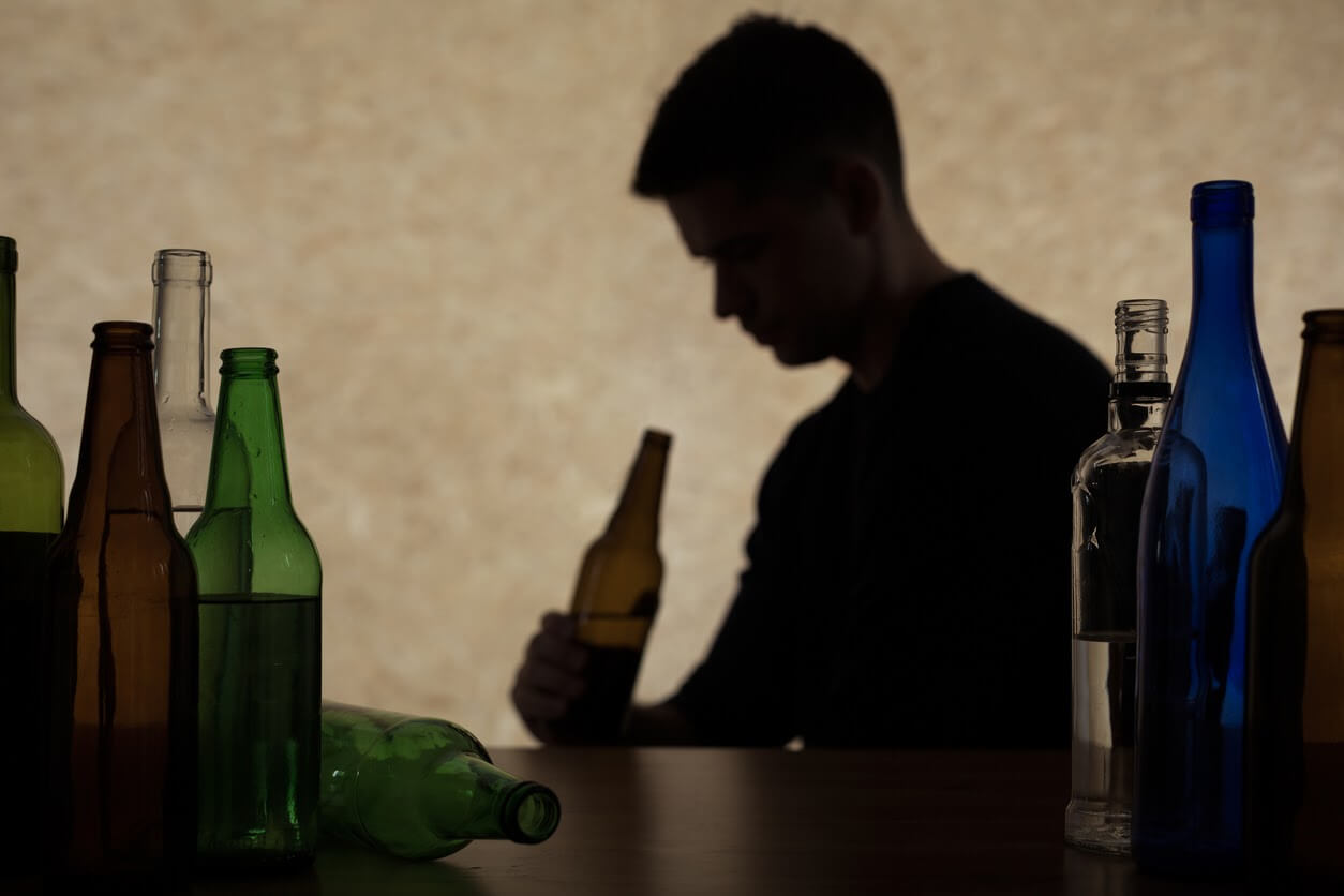 Sintomas de alcoolismo: Como conseguir identificá-los?
