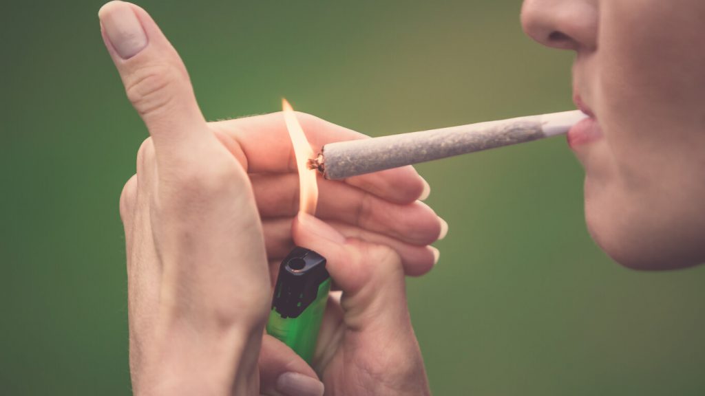 como parar de fumar maconha