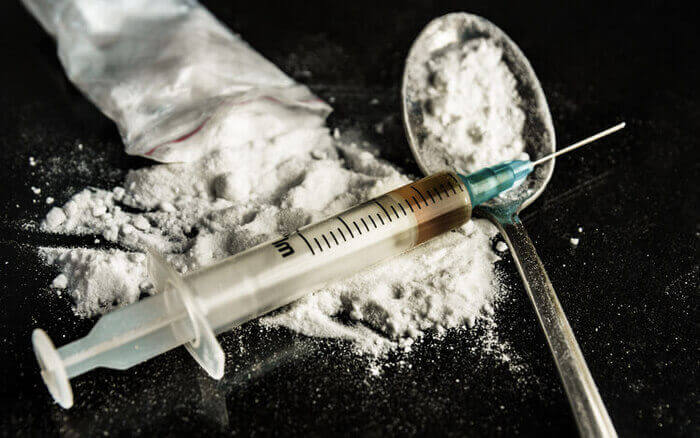 Heroína: Saiba como tratar e lidar com os dependentes dessa droga