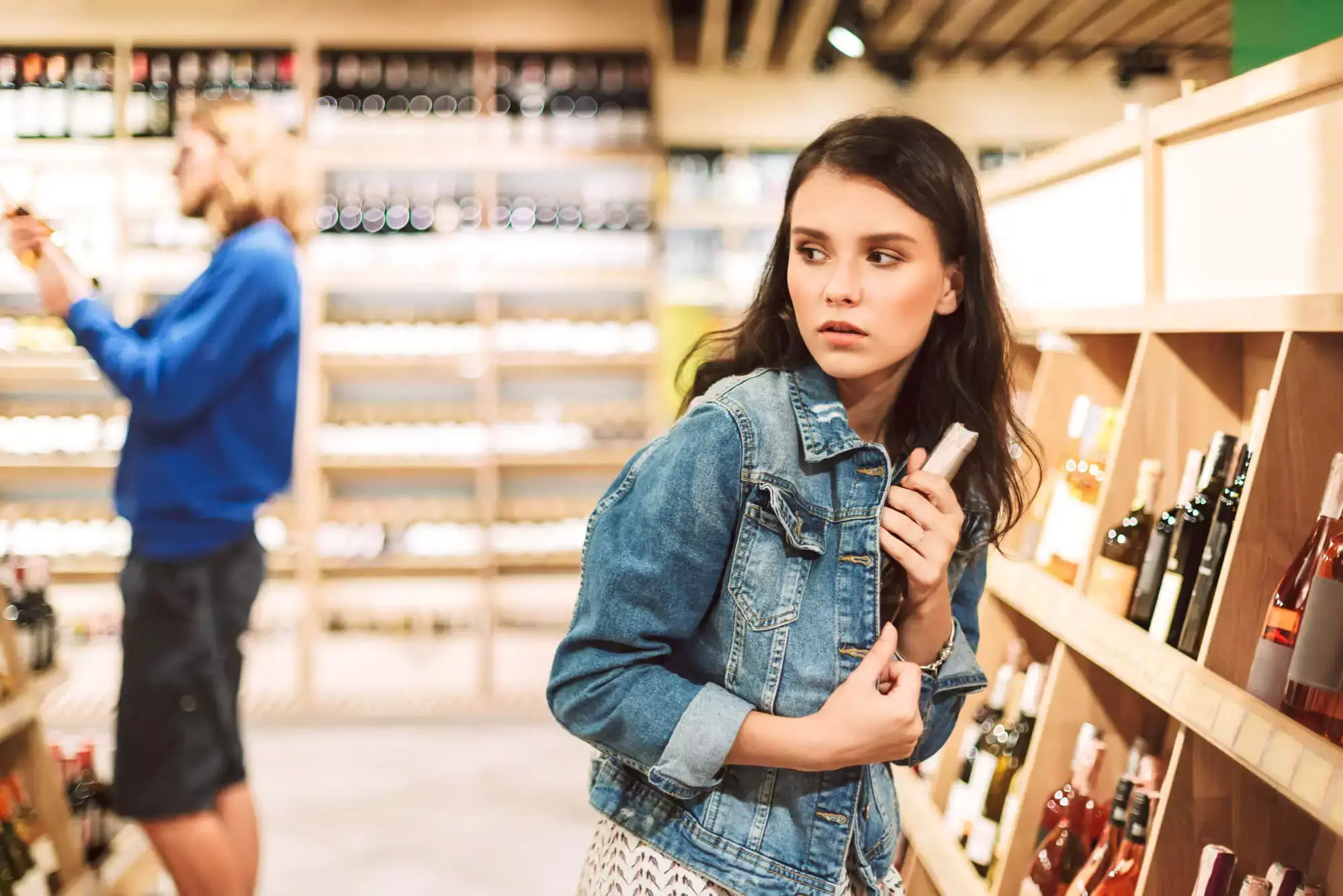 Cleptomania : como funciona a compulsão por roubos